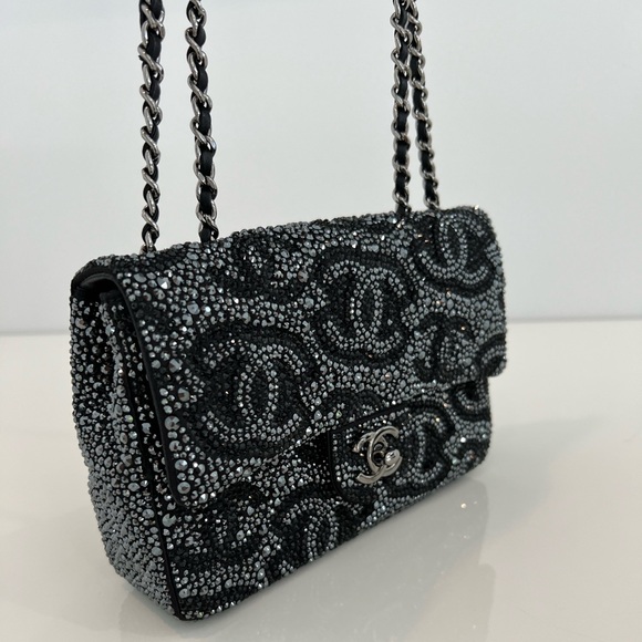 CHANEL 23A CC RUTHENIUM & BLACK CRYSTAL MINI FLAP BAG NWT! - Picture 6 of 17